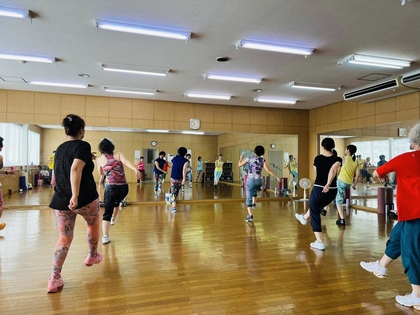 リズムにのってストレス解消！楽しいダンスフィットネスの魅力